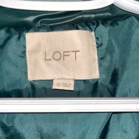 LOFT Dark Green Puffer Coat - Picture 2 of 5